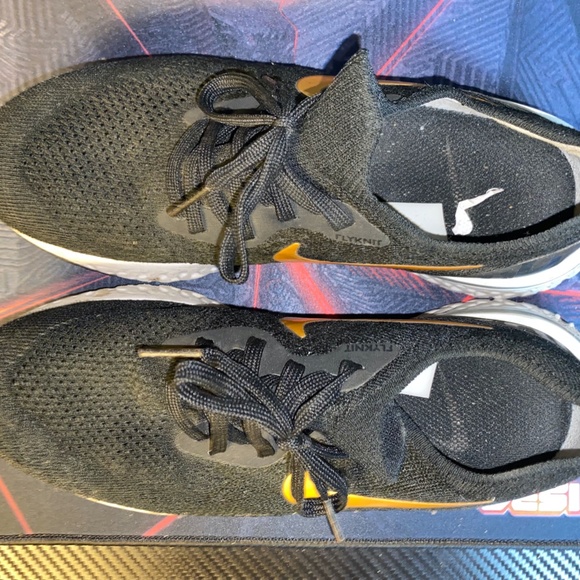 Nike React Women's - Picture 2 of 3